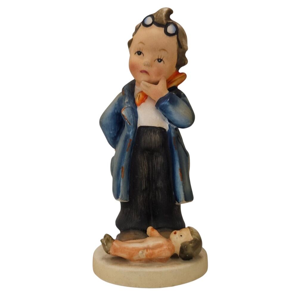 Vintage Napco Little Doc SHE Girl Doctor Ceramic Figurine Japan
